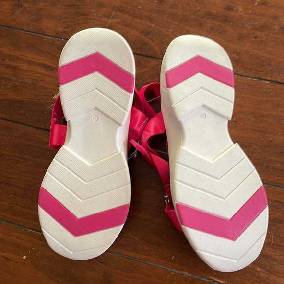 H&M sandals (sz 5.5) - Picture 8 of 10